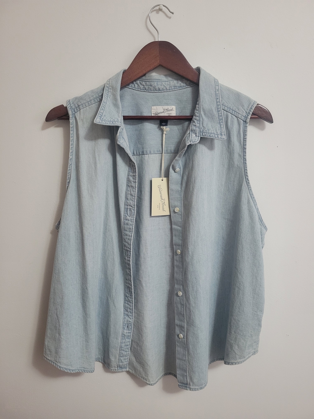 Universal Thread Light Wash Denim Button-Up Tank/ Shirt - Light Blue